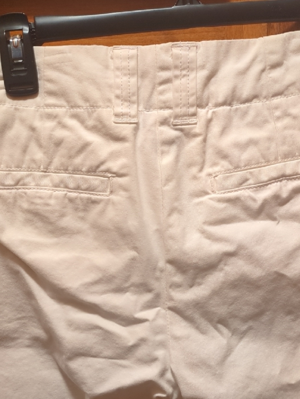 GAP Women's White Bermuda Shorts - Picture 6 of 8